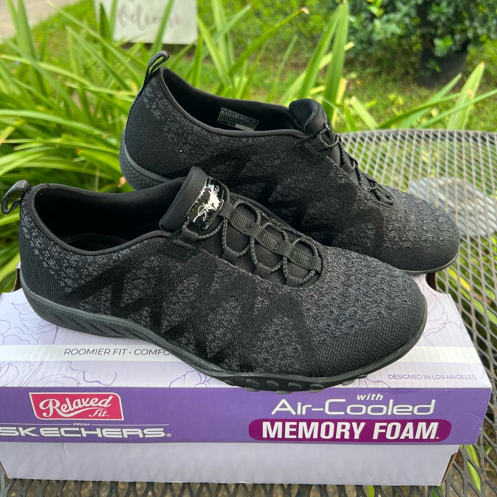 Skechers Women Infi Knity Black Air Cooled Memory Foam Slip On Sneakers 6.5 New - Picture 5 of 10